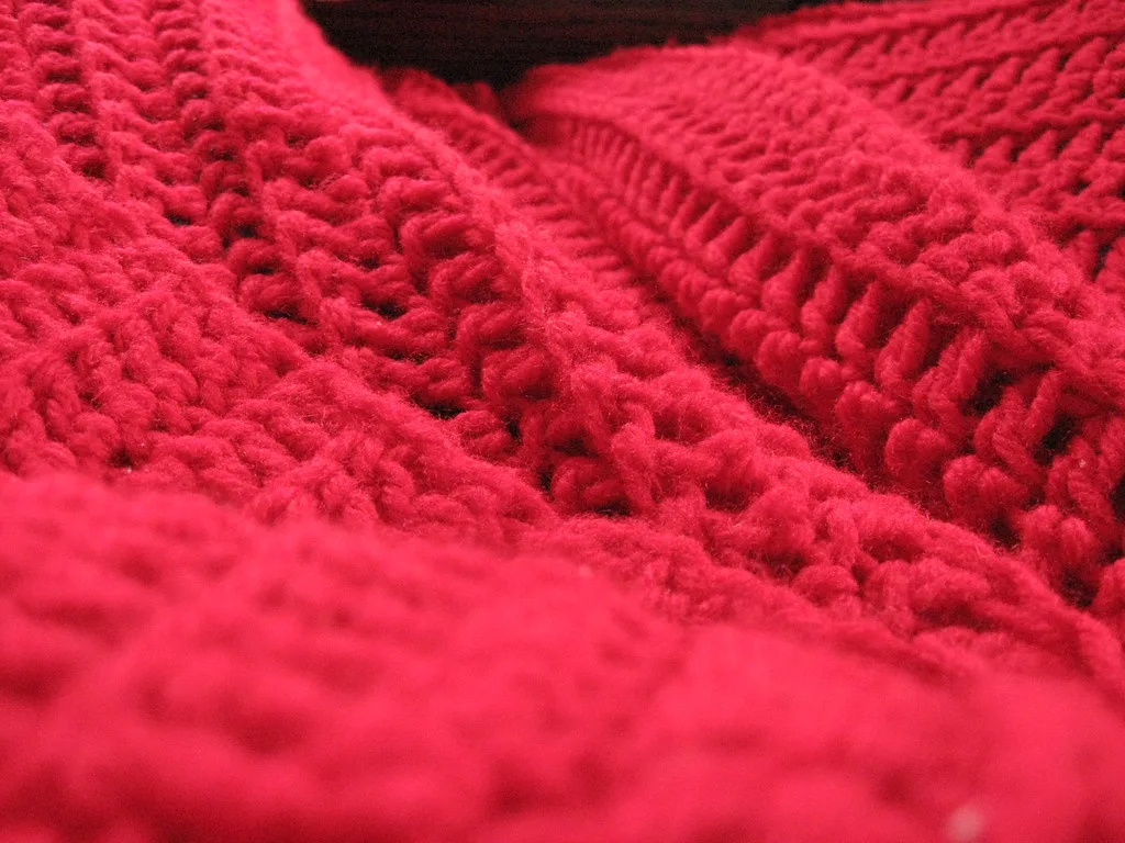 Wollen of katoenen plaid: het verschil in warmte en onderhoud